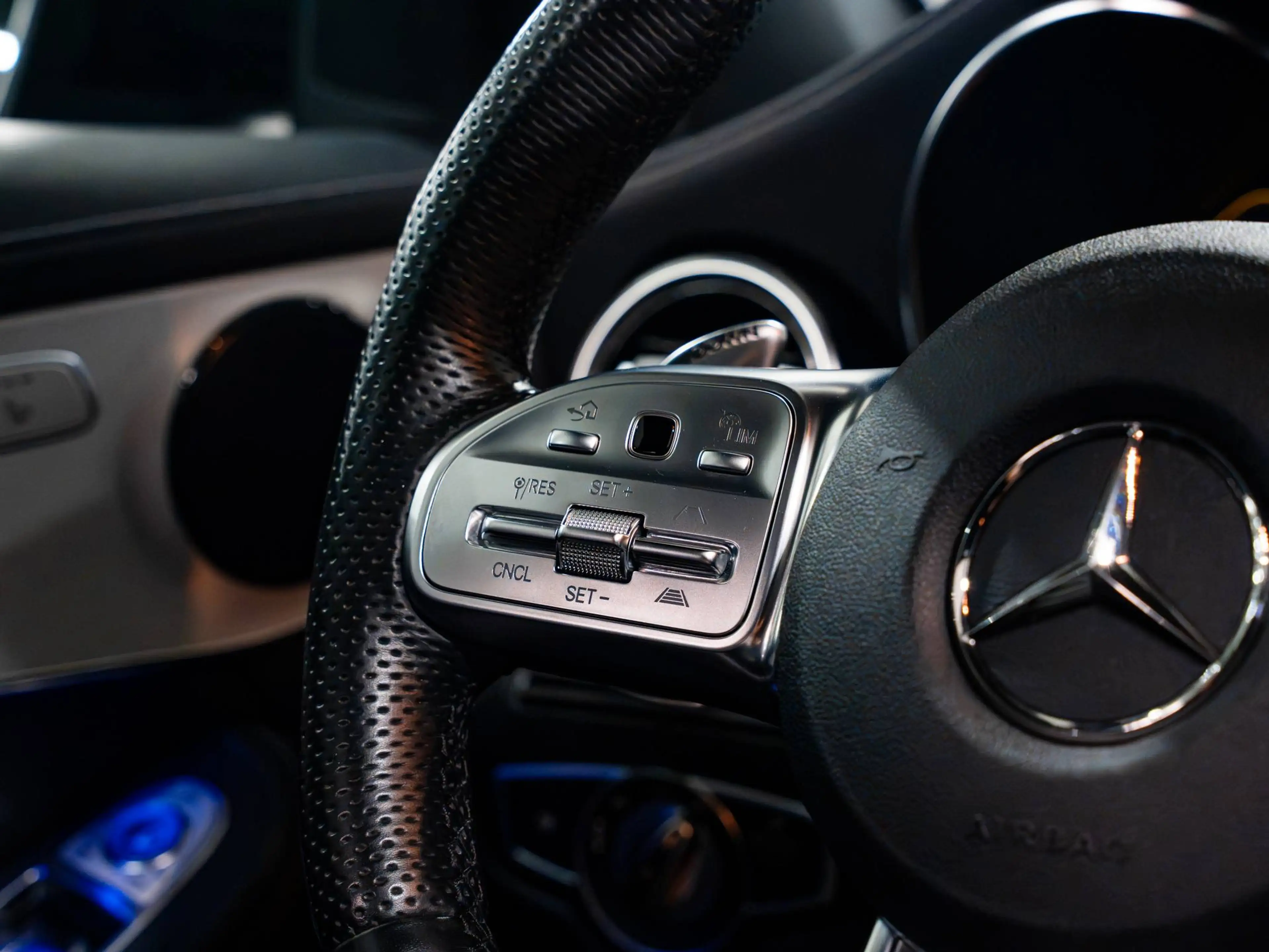 Mercedes-Benz GLC 43 AMG 4-Matic - AMG Line - AIRMATIC -Trekhaak - Distronic - Pano - 360° - Ventilatie - Memory - — photo 14