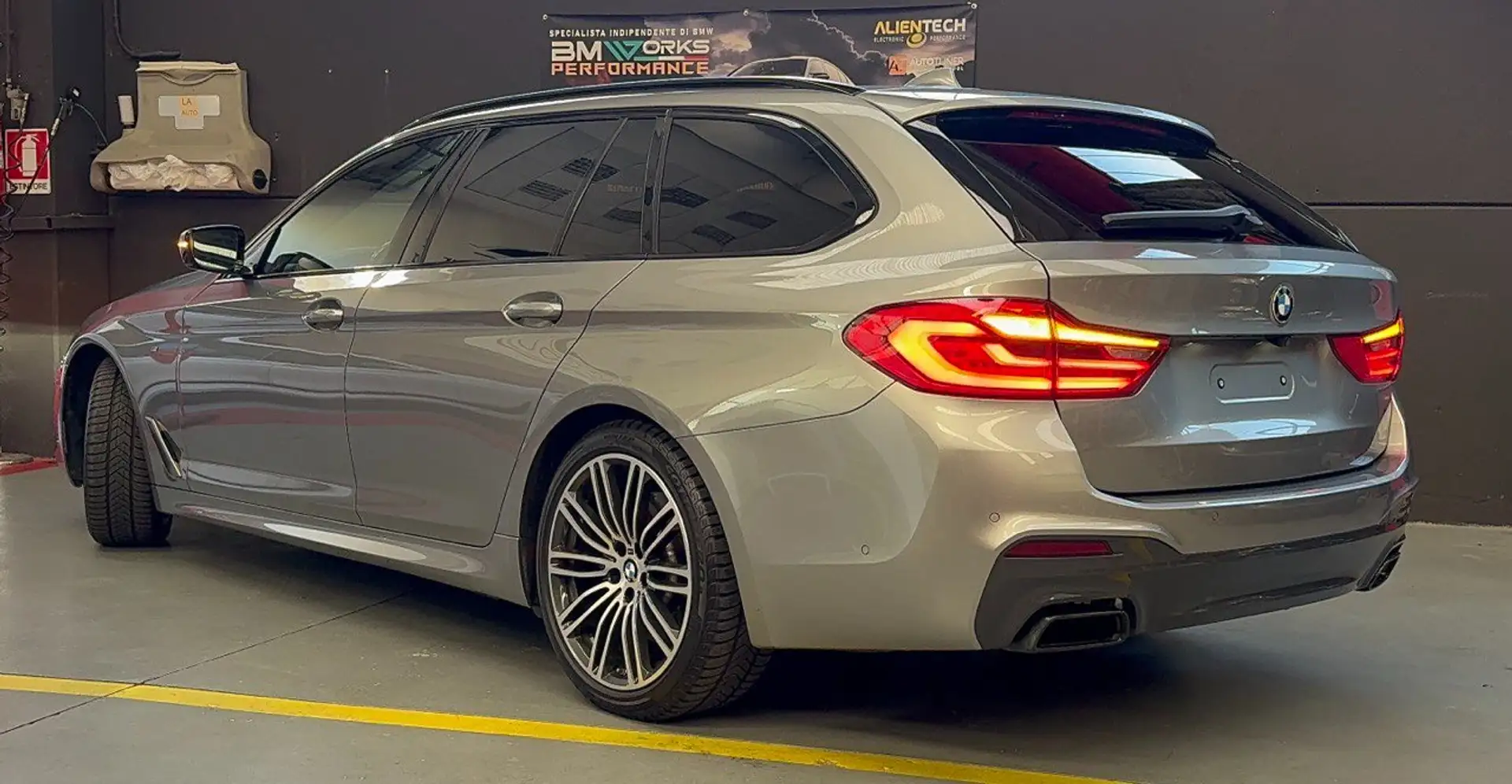 BMW 550 M 550d Touring Xdrive Limited Edition auto - 2