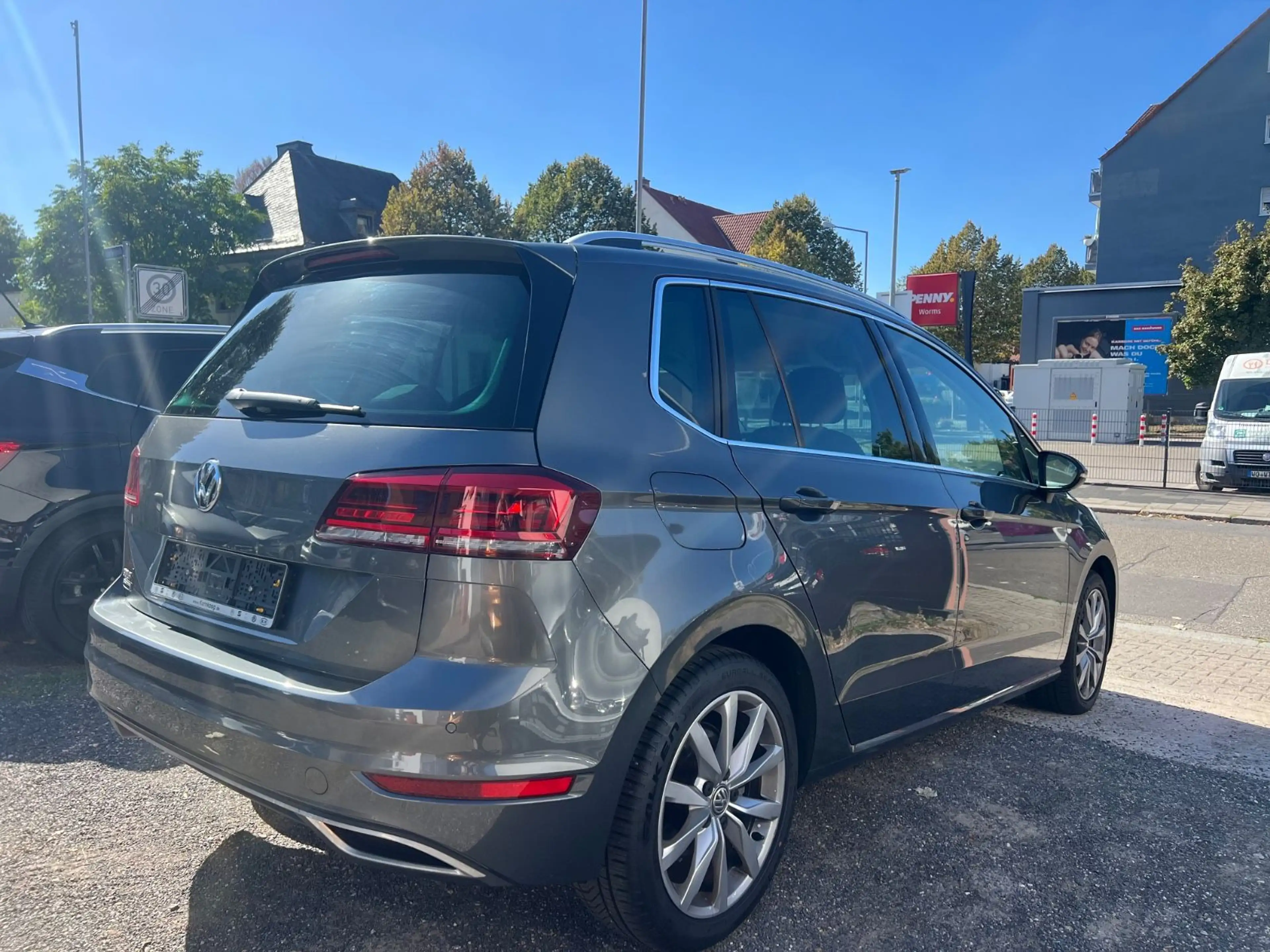 Volkswagen Golf Sportsvan 1.5 TSI ACT OPF 96kW DSG Highline — photo 7