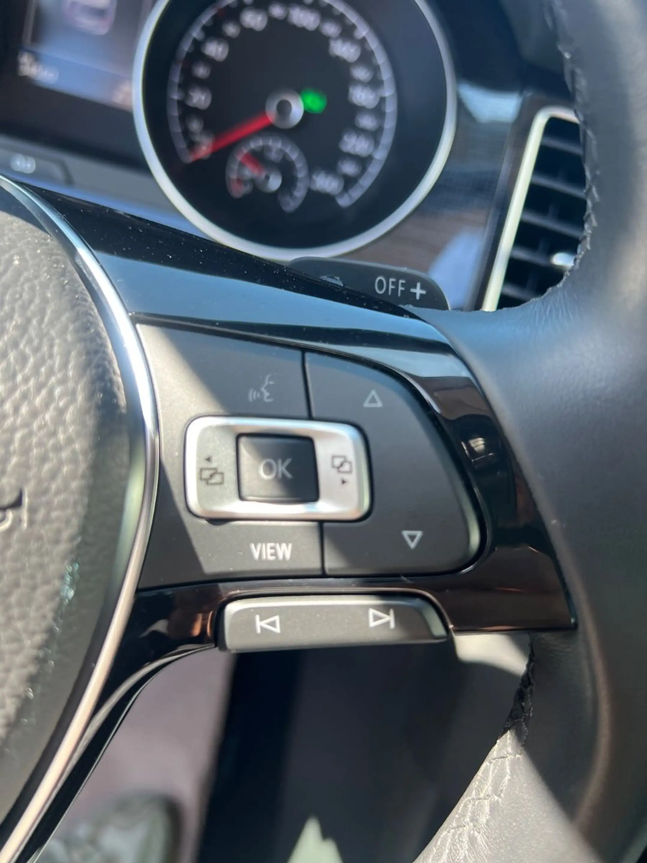 Volkswagen Golf Sportsvan 1.5 TSI ACT OPF 96kW DSG Highline — photo 14