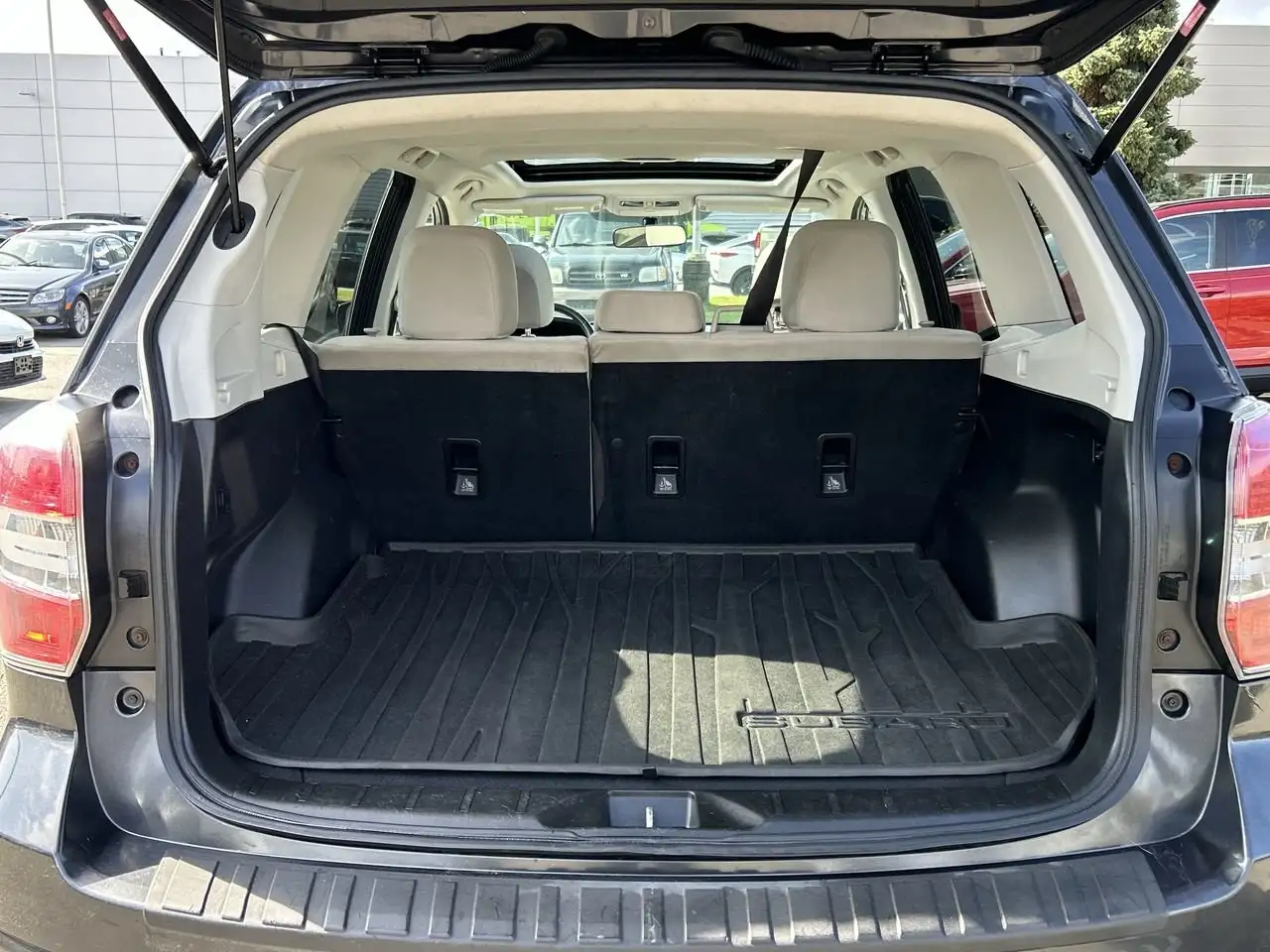 Subaru Forester снимка Subaru Forester