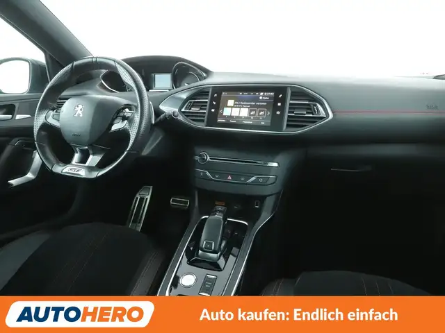 Peugeot 308 view 13