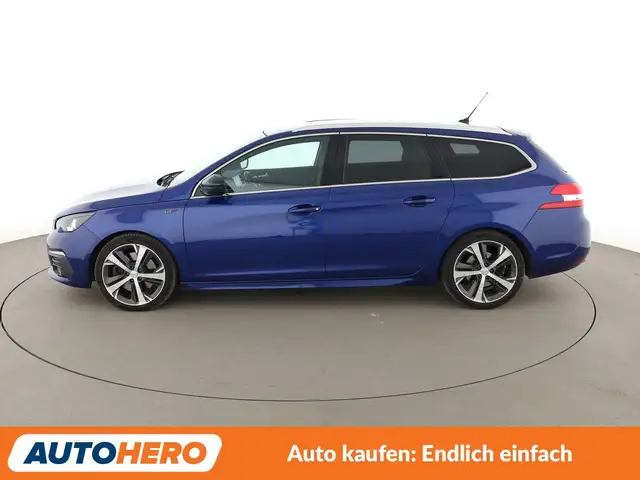 Peugeot 308 view 3