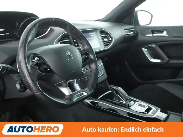 Peugeot 308 view 11