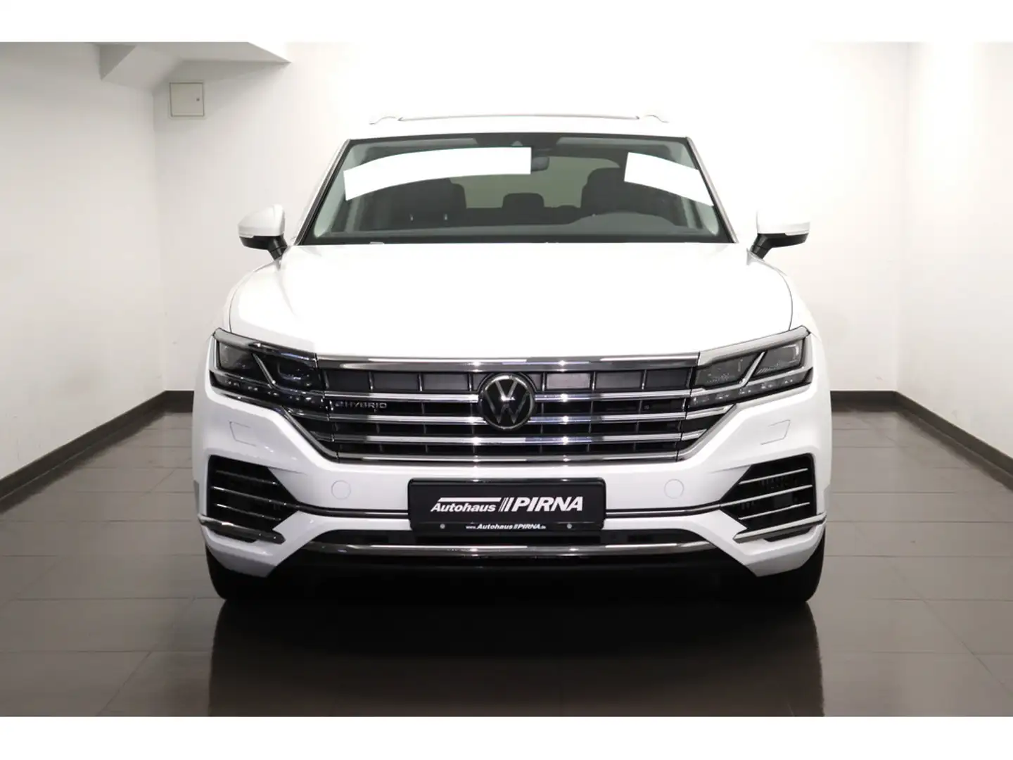 Volkswagen Touareg 3.0 V6 TSI eHybrid Elegance 4Motion Panorama Weiß - 2