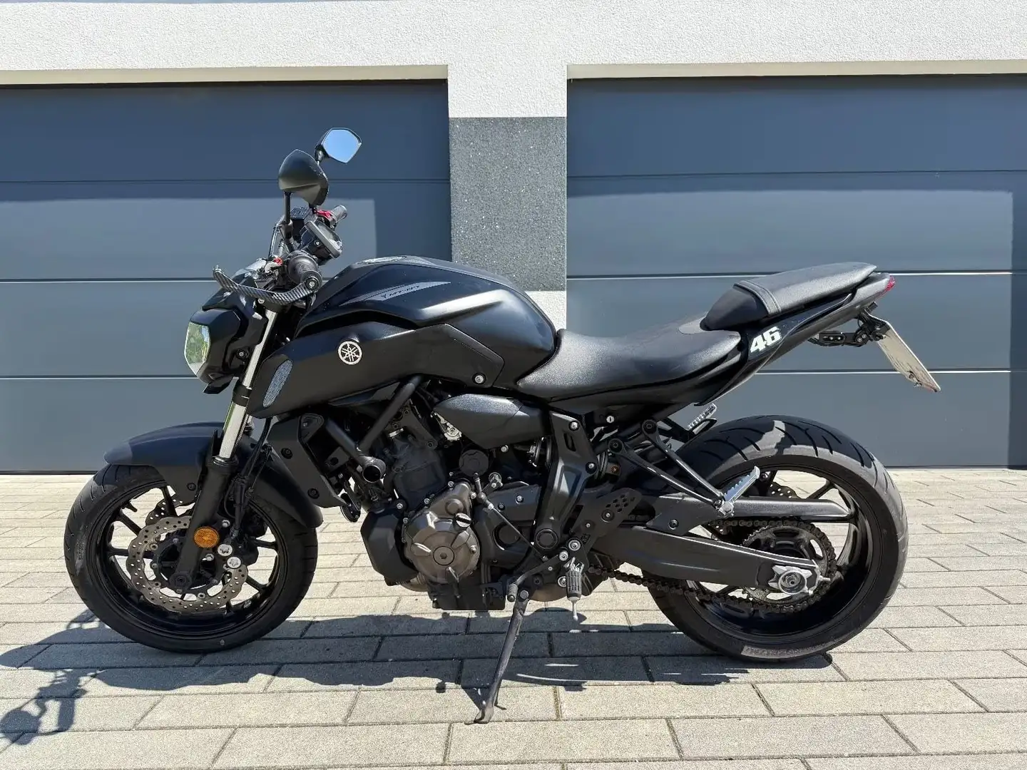 Yamaha MT-07 Schwarz - 1