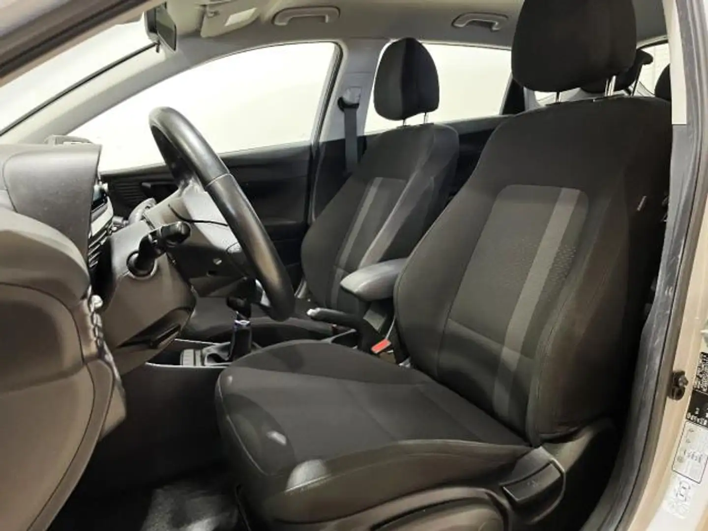 Hyundai i20 1.2 MPI Klass Gris - 2
