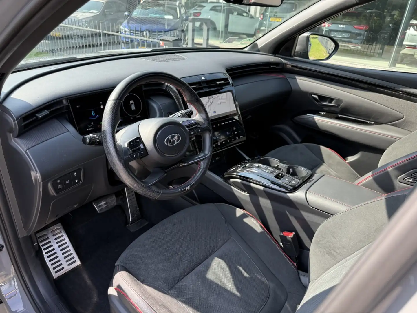 Hyundai TUCSON 1.6 T-GDI 265PK PHEV N-Line Sky | Navi | Panorama Grijs - 2
