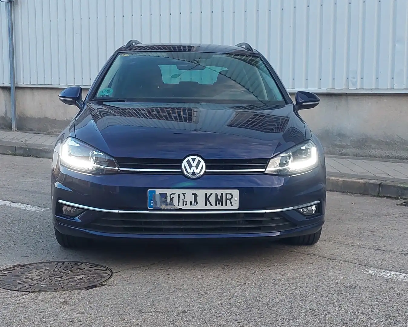 Volkswagen Golf 2.0TDI Advance 110kW - 1