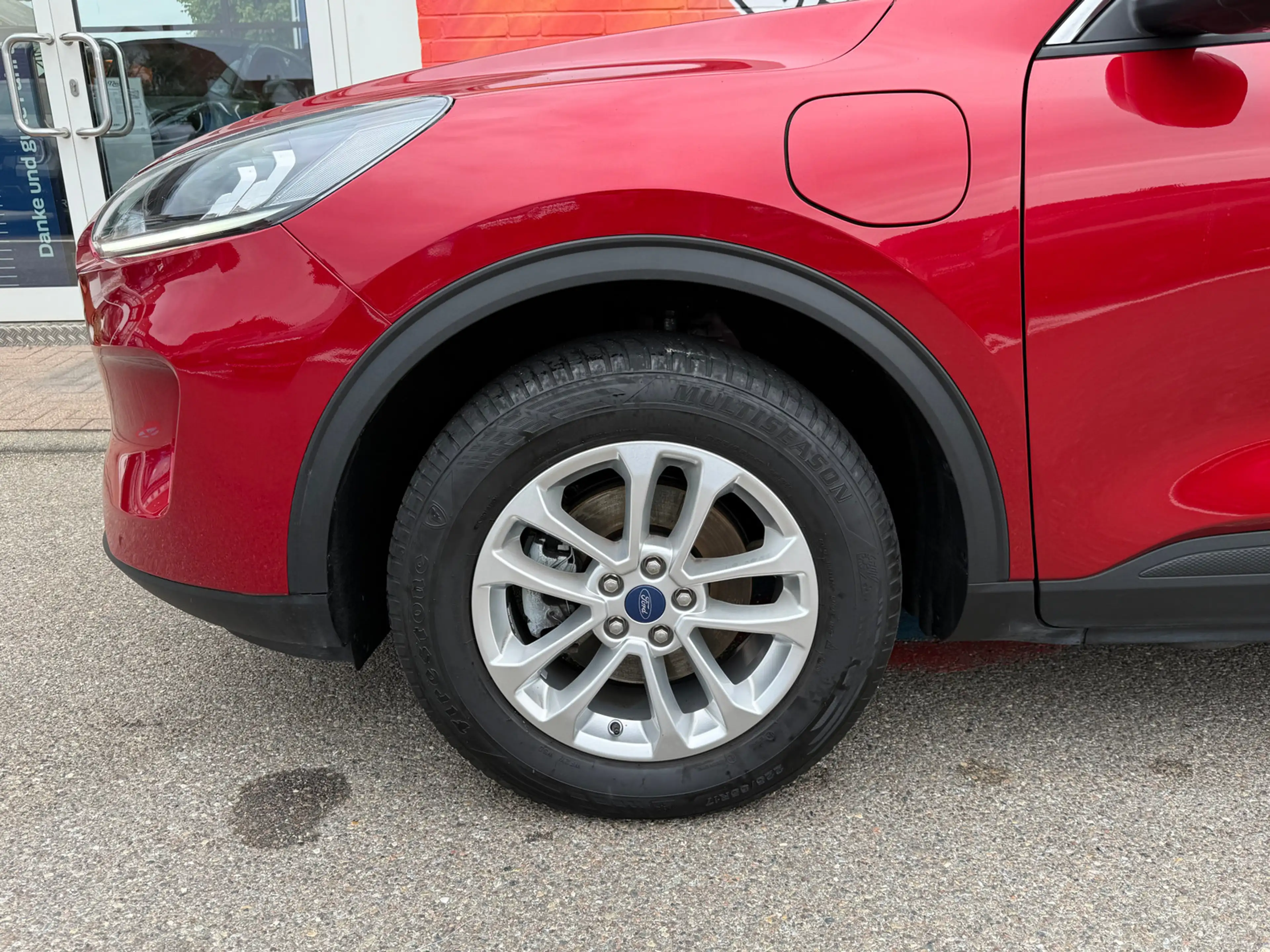 Ford Kuga Plug-In Hybrid Titanium 225PS AHK schenkbar — photo 5