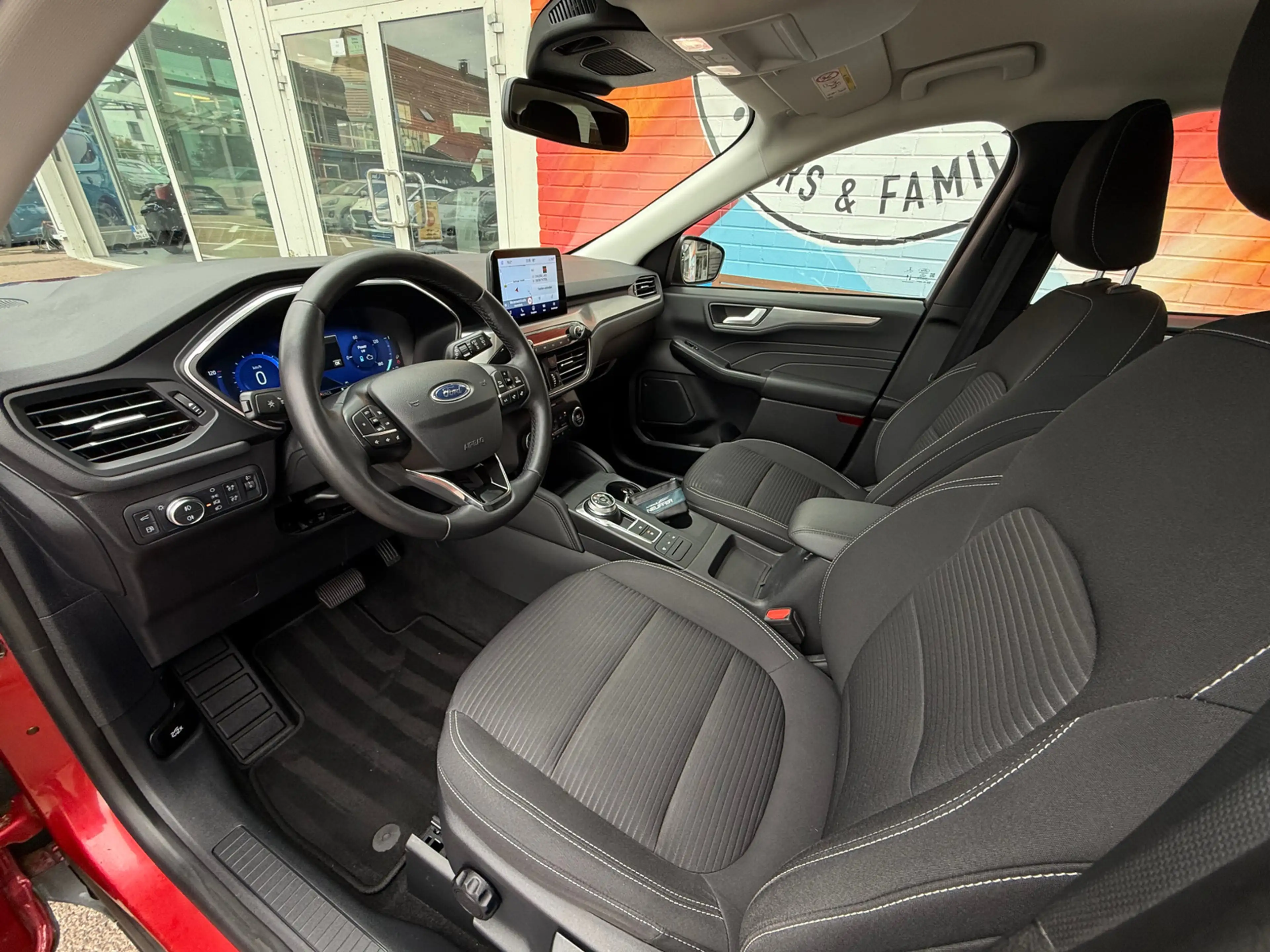 Ford Kuga Plug-In Hybrid Titanium 225PS AHK schenkbar — photo 13