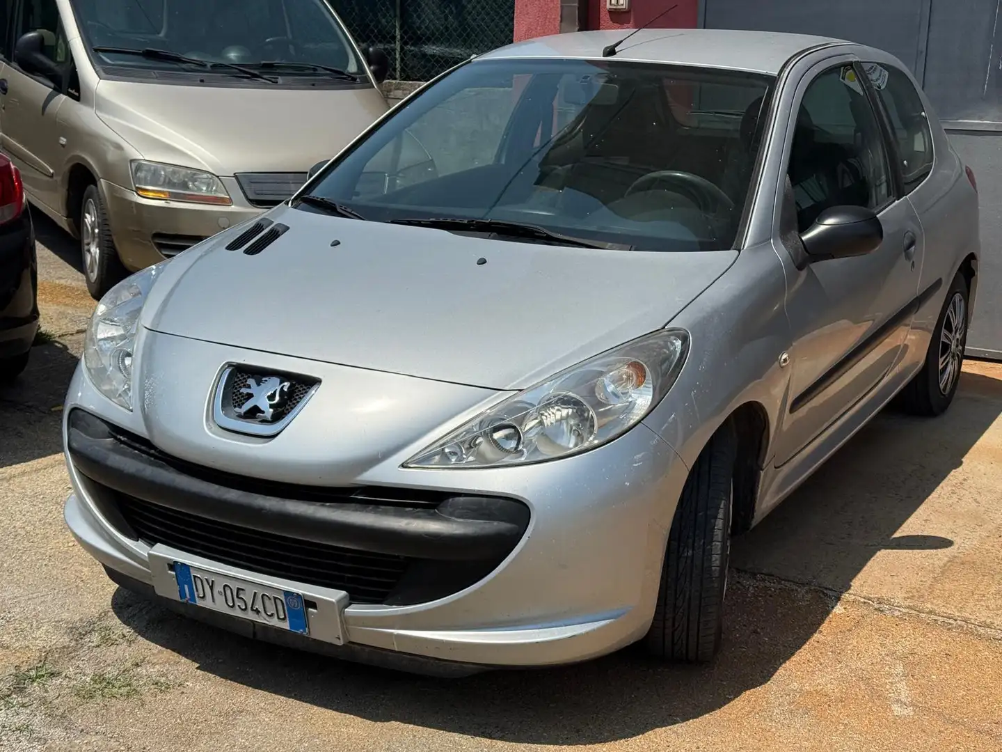 Peugeot 206 Plus 3p 1.1 X-Line - 2