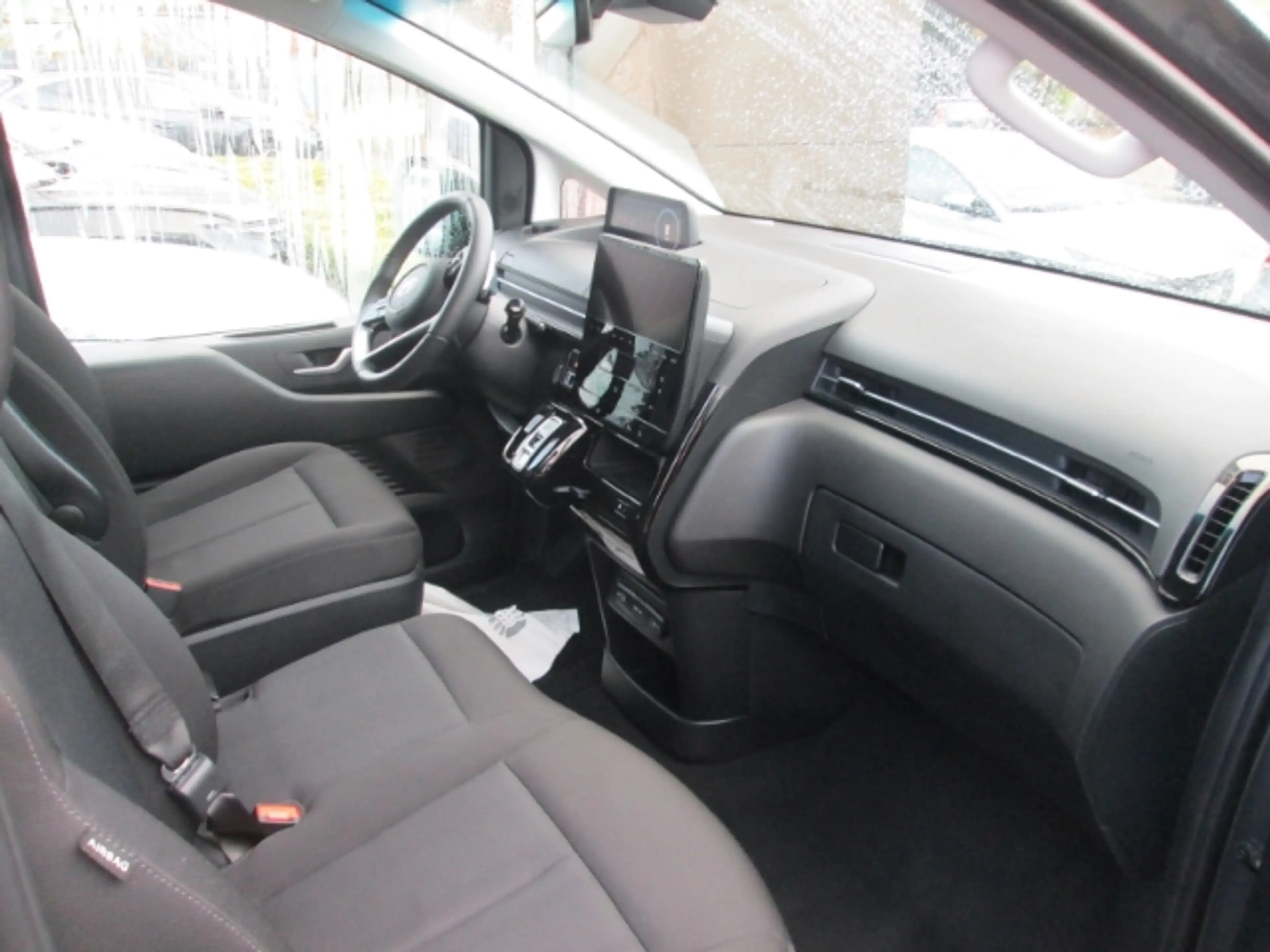 Hyundai STARIA Hyundai 9-Sitzer 2.2 CRDi 8 A/T 2WD 177PS Trend Ea — photo 7