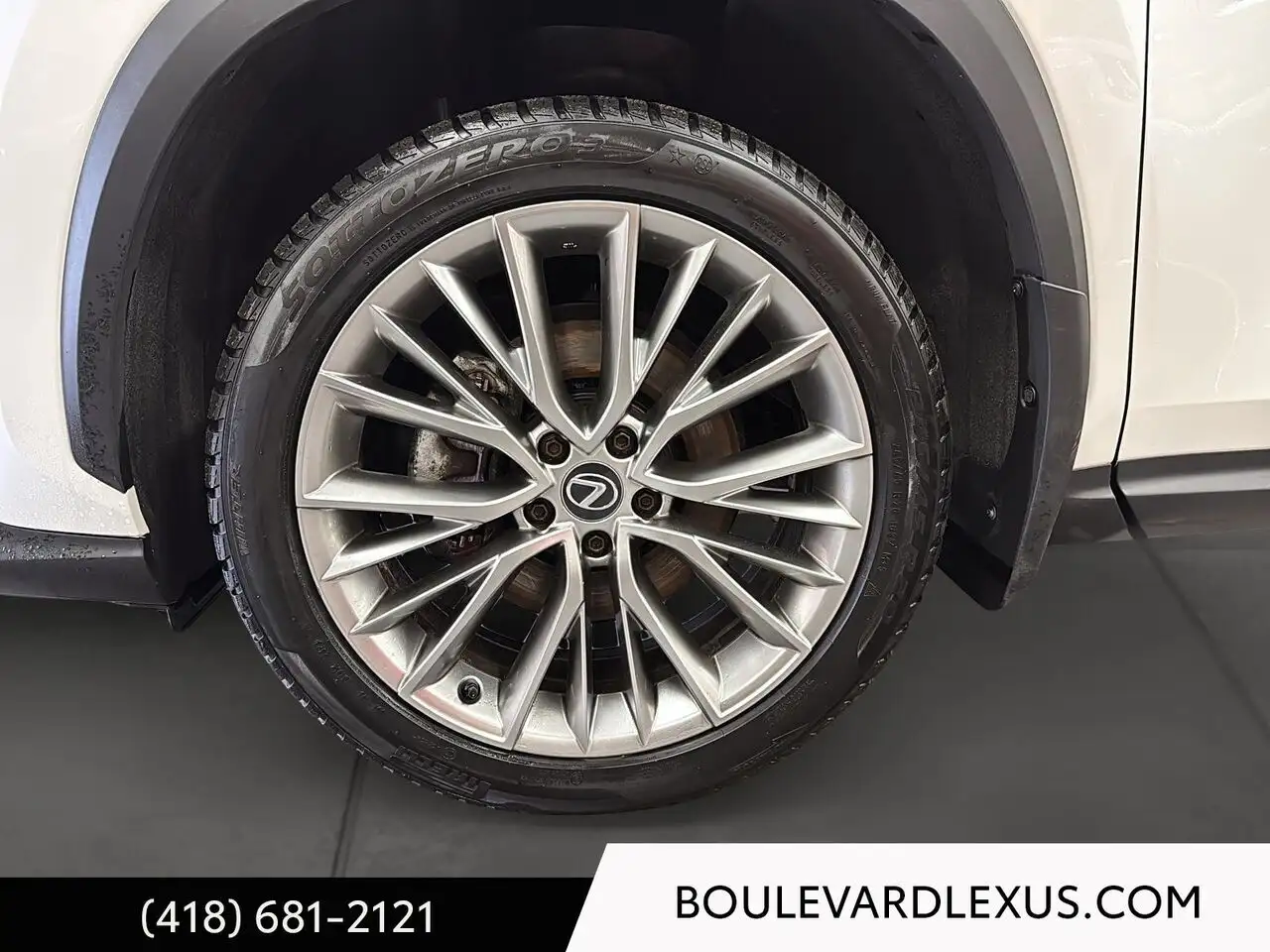 Lexus NX снимка Lexus NX