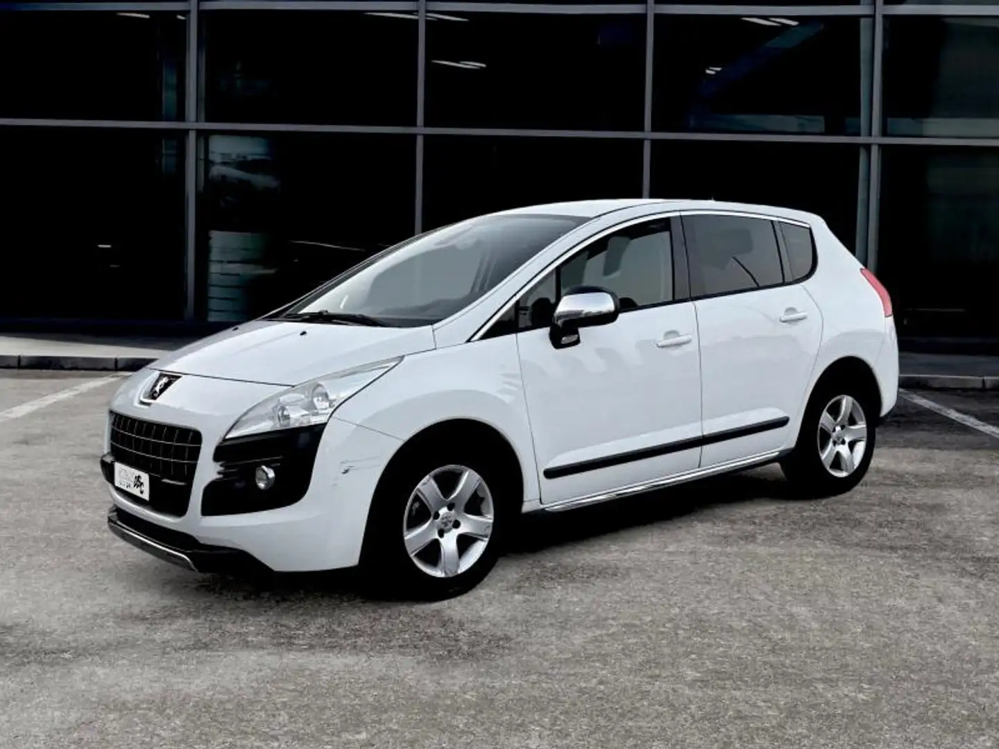 Peugeot 3008 1.6 hdi 8v Active 115cv Blanc - 1