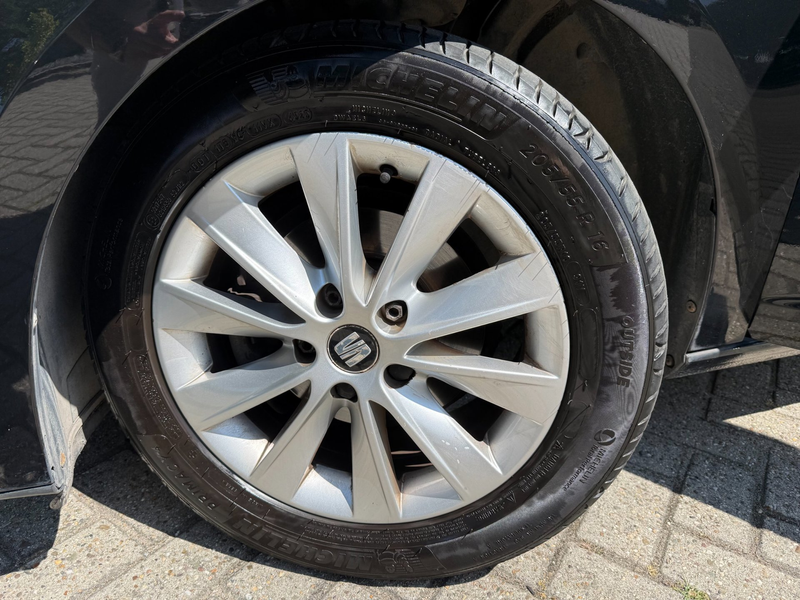 SEAT Leon 1.0 EcoTSI Style Business Intense | Automaat | App — photo 4