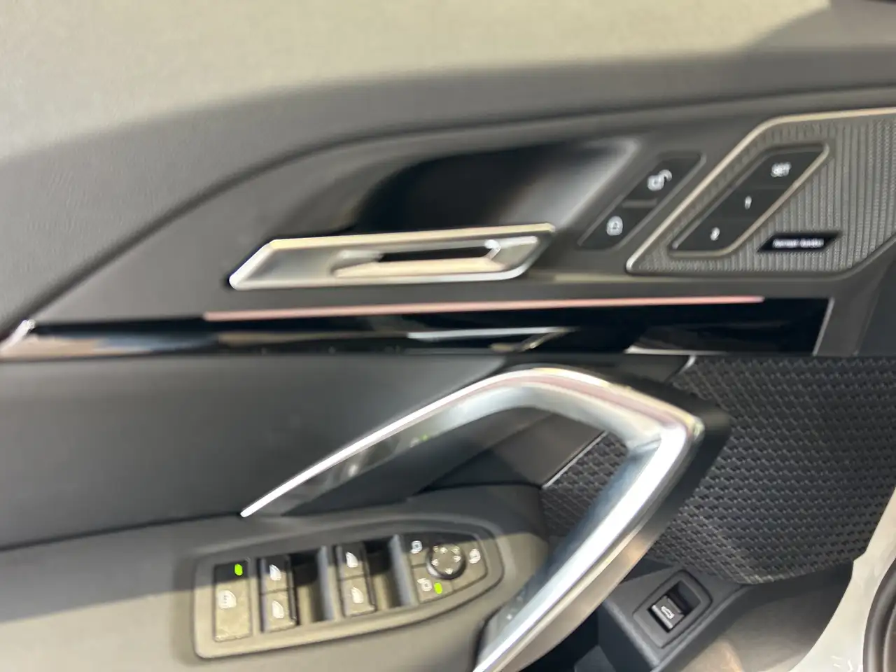 BMW X1 снимка BMW X1