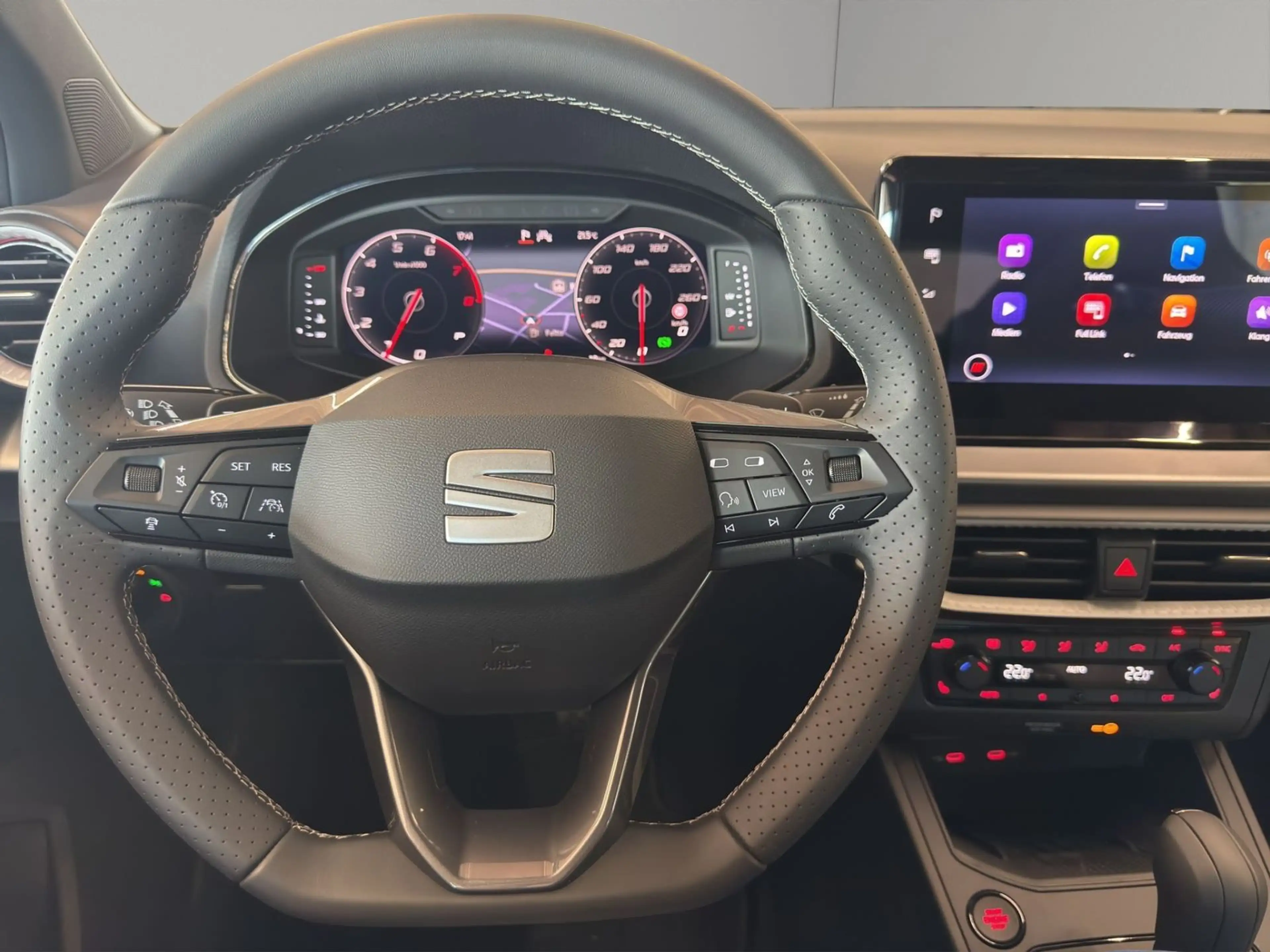 SEAT Arona 1.5 TSI FR +ACC+AHK+APP+Kamera+Navi — photo 11