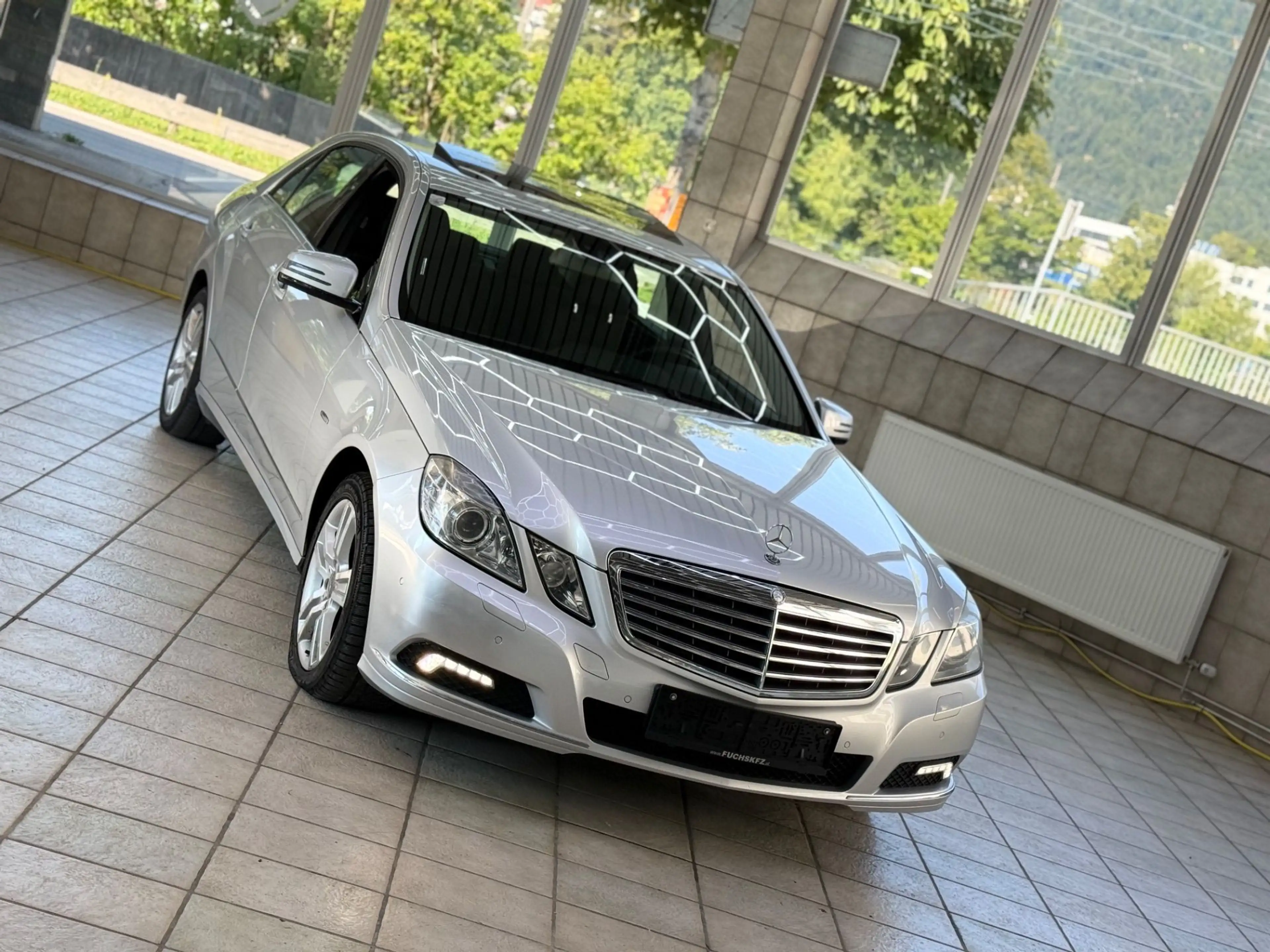 Mercedes-Benz E 350 CGI BlueEfficiency *PANO*TOP — photo 8