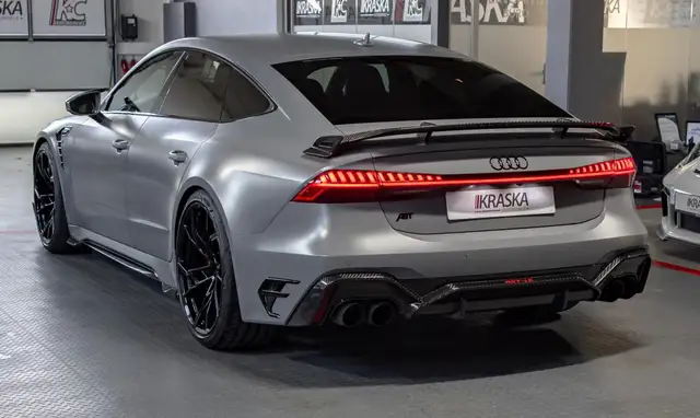 Audi RS7 view 11