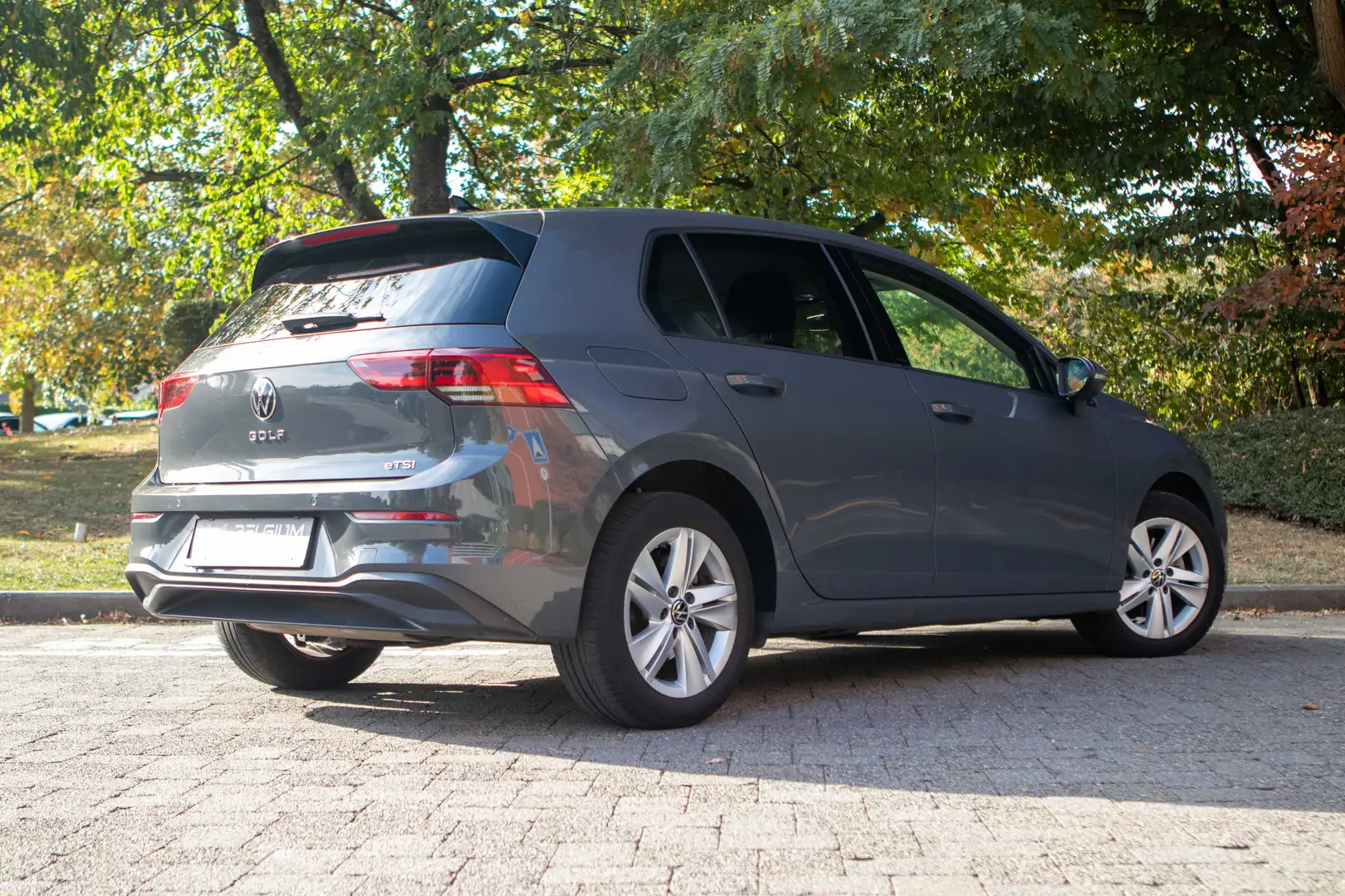 Volkswagen Golf - 1.0 eTSI - Life DSG - Carplay - LED - ACC Gris - 2