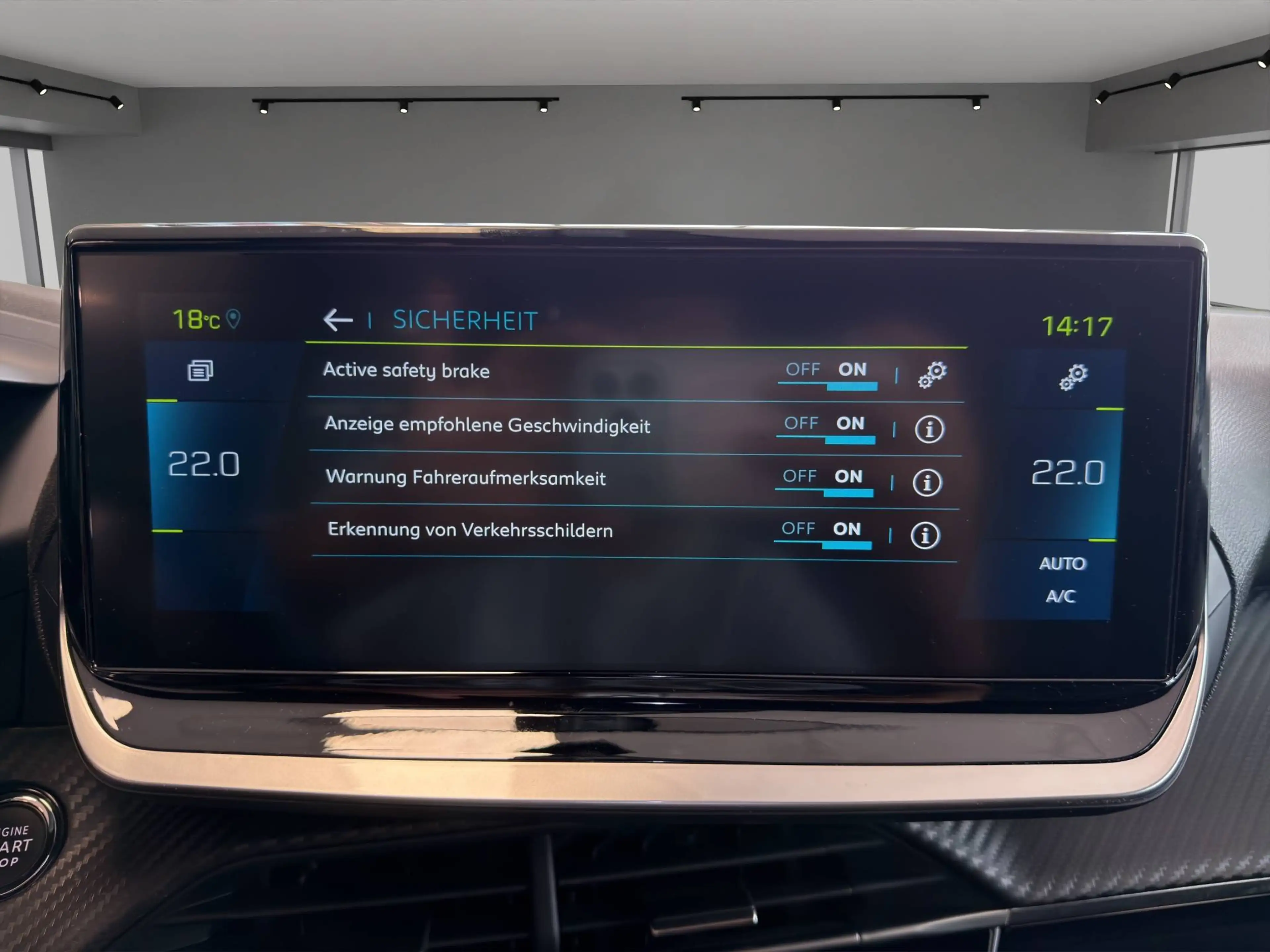Peugeot e-2008 e- Allure Pack 136 Elektro PDC/RFK/SHZ/LED/NAVI/DAB — photo 14