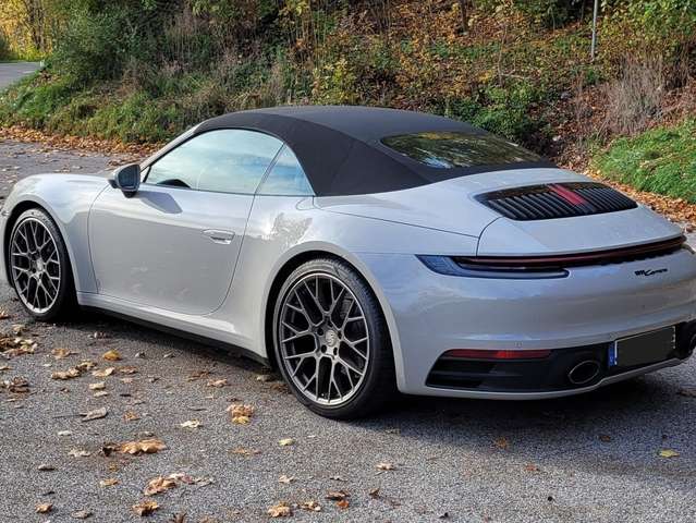 Porsche 992 911 Carrera Cabriolet kreide, TOP Ausstattung