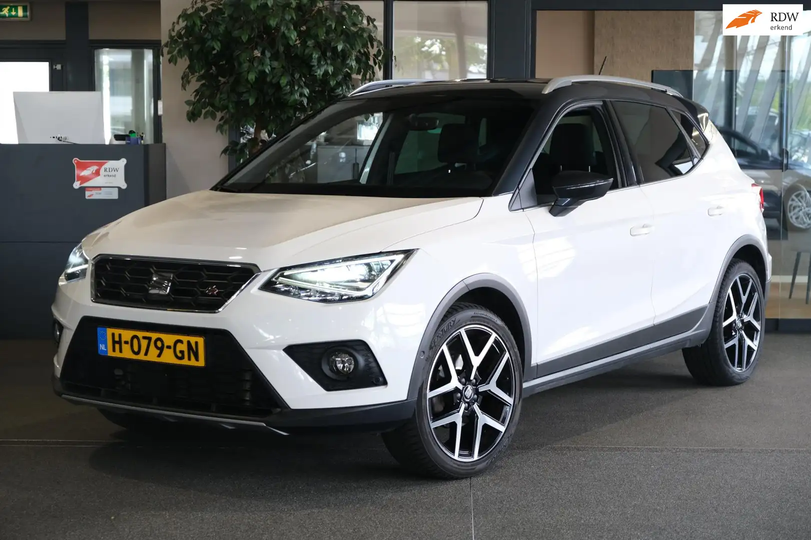 SEAT Arona 1.0 TSI FR DSG Virtual Navi Trek Acc Led Keyless C Bianco - 1