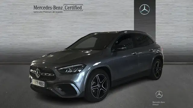 Mercedes-Benz GLA 200 -CLASS D AMG LINE