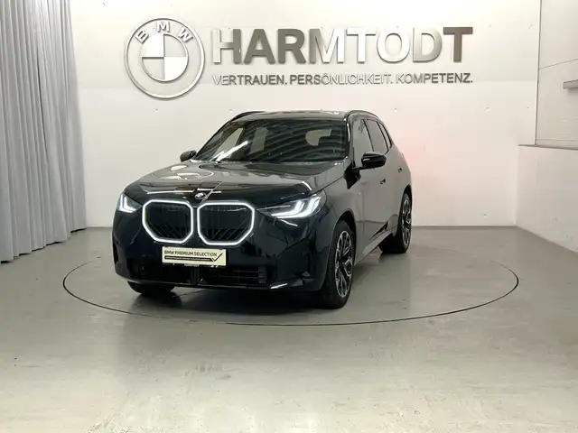 BMW X3 view 2