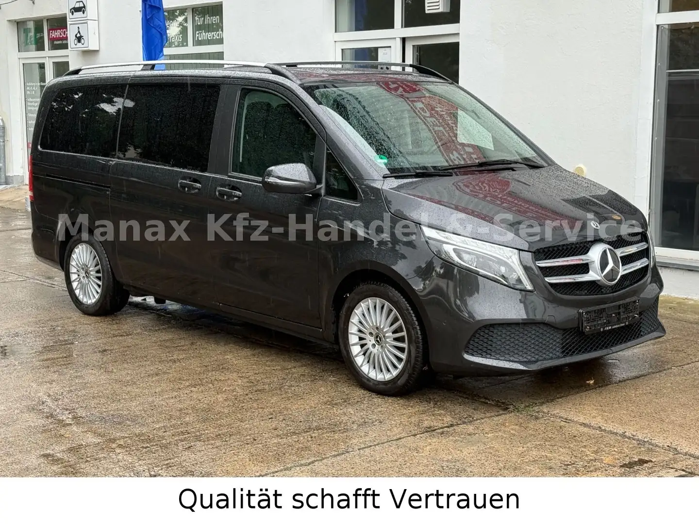 Mercedes-Benz V 220 V -Klasse V250d EDITION lang AMG-Line Grau - 1