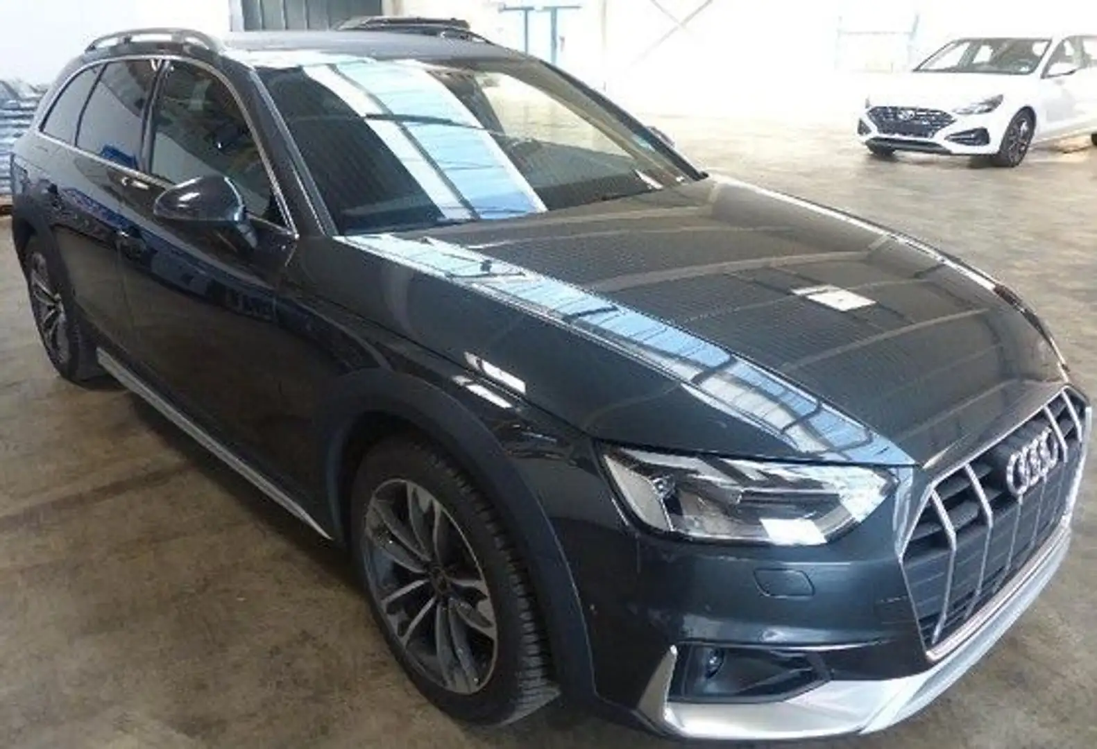 Audi A4 allroad quattro 40 TDI 360* Virtual LED AHK Gris - 1