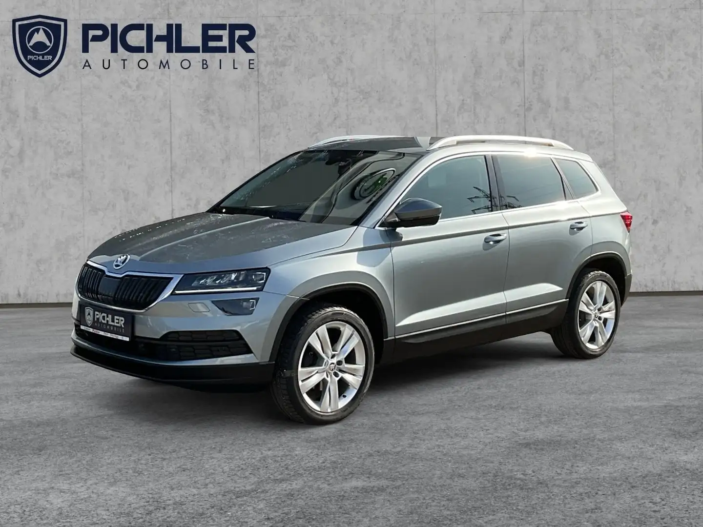 Skoda Karoq Style 125 TSI DSG ACT Grau - 1