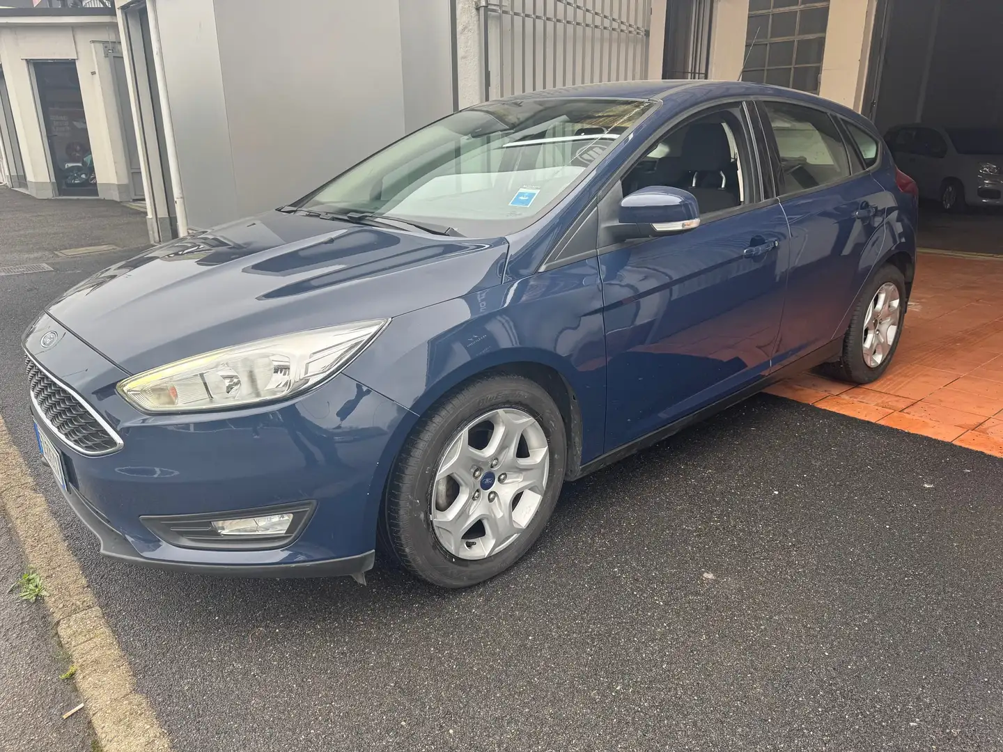 Ford Focus Focus 5p 1.5 tdci Titanium s Azul - 1