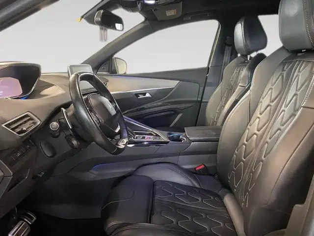Peugeot 5008 view 7
