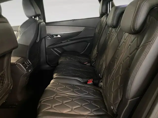 Peugeot 5008 view 8