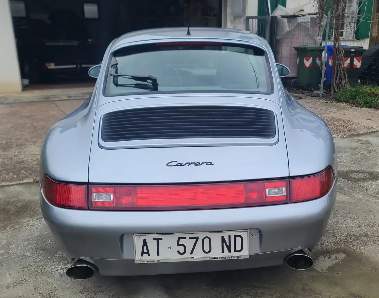 Porsche 993 911 Coupe 3.6 Carrera, foto 2