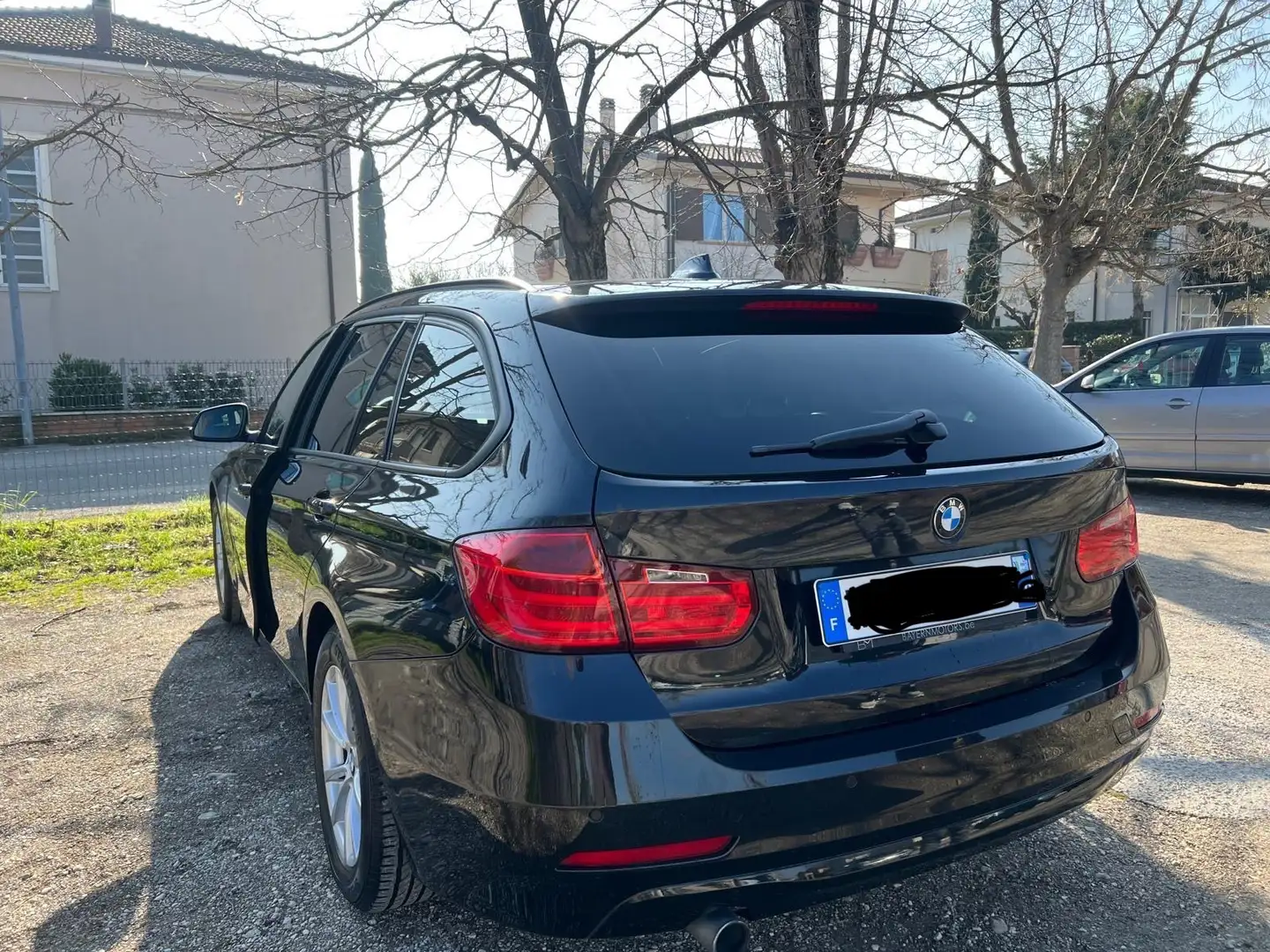 BMW 320 Touring 320d 184 ch M Sport A Noir - 1