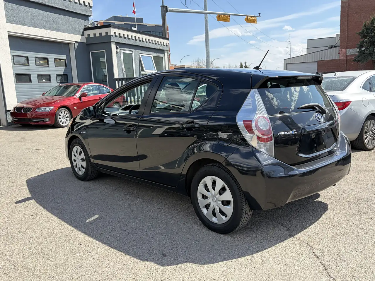 Toyota Prius c снимка Toyota Prius c
