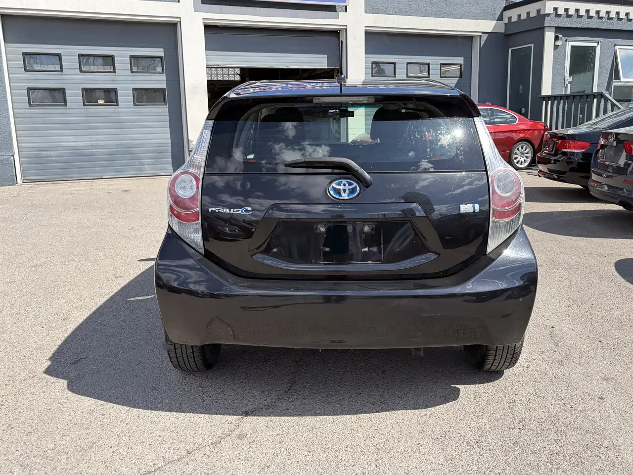 Toyota Prius c снимка Toyota Prius c
