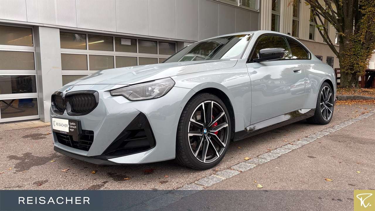 BMW 230 2023