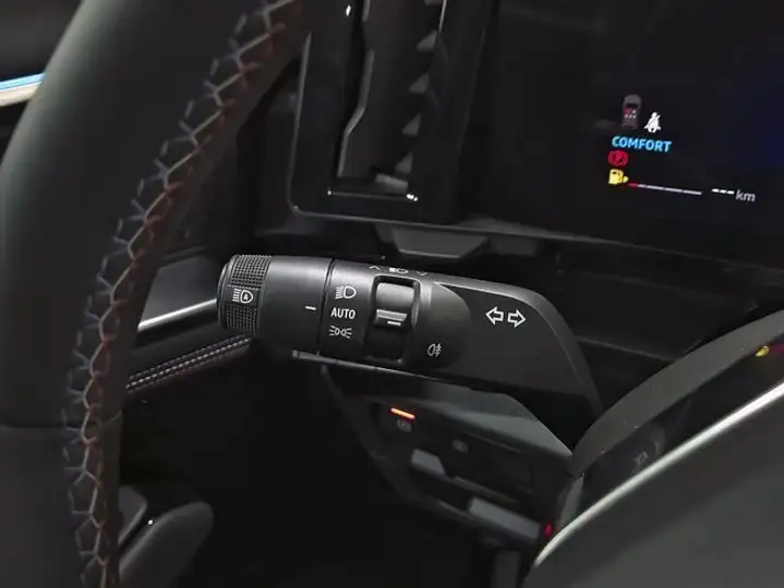 Renault Rafale 2024, foto 15