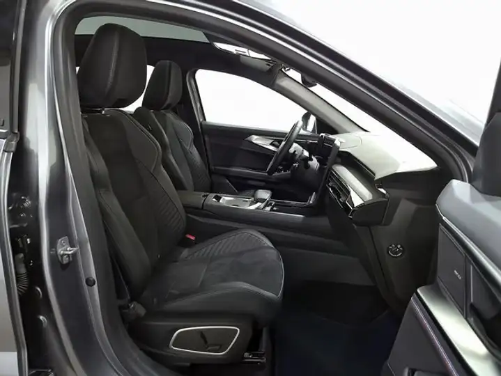 Renault Rafale 2024, foto 7