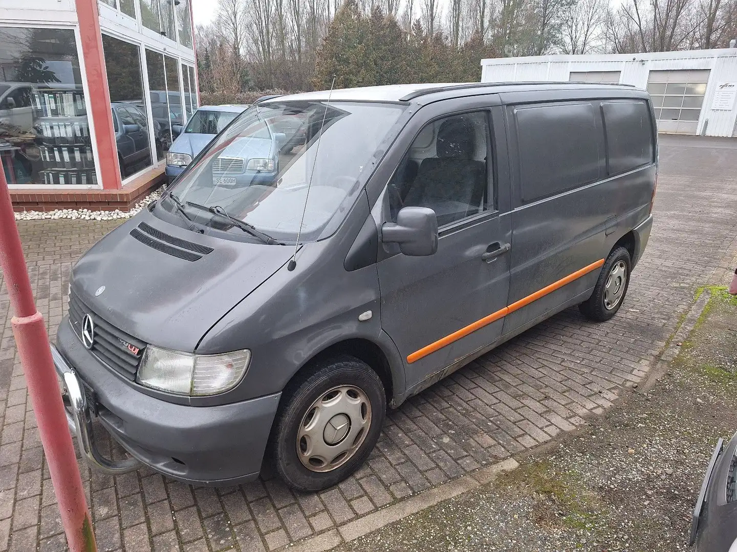 Mercedes-Benz Vito 108CDI W638 Grau - 2