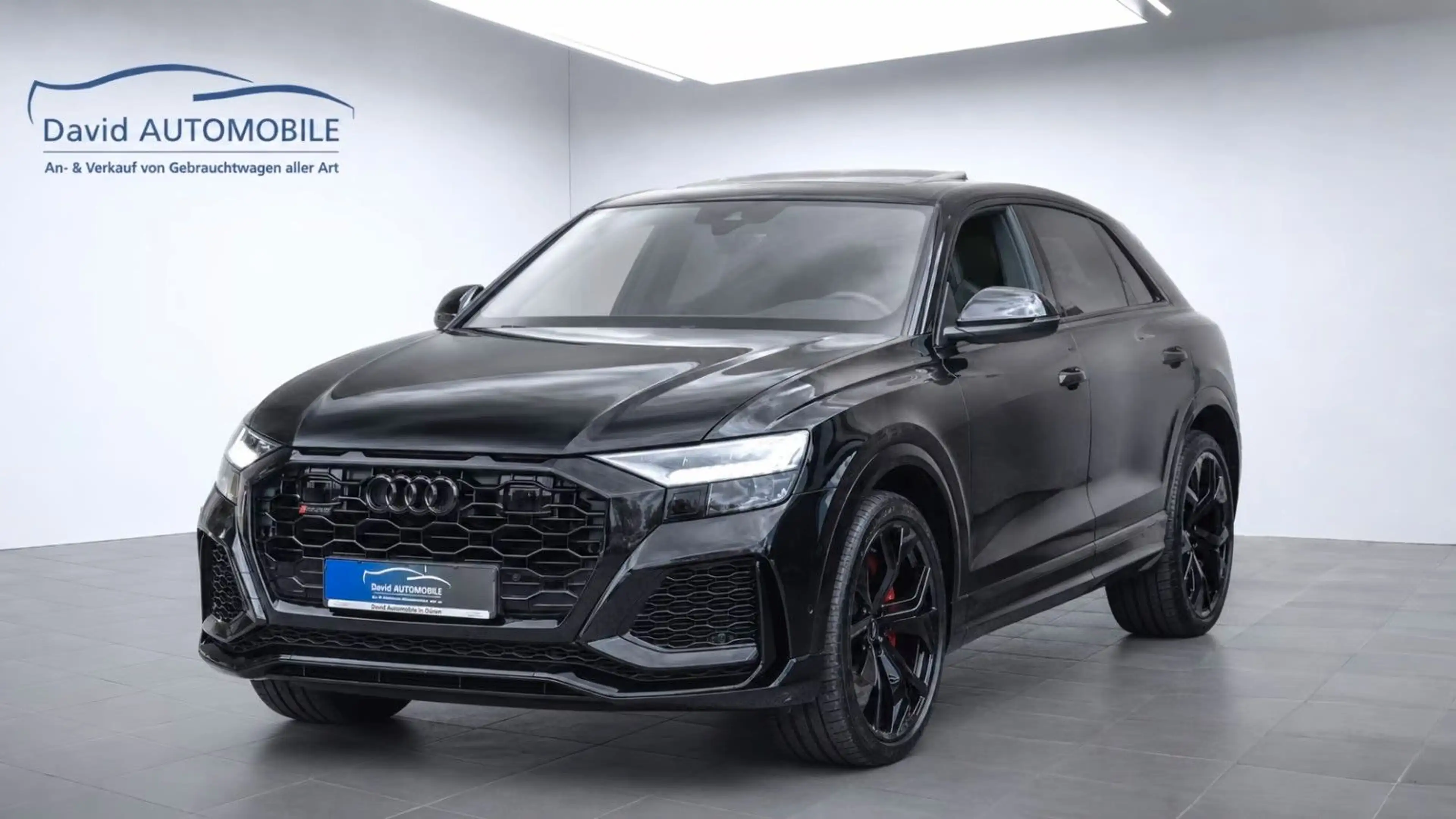 Audi RS Q8 4.0 QUATTRO 1.HAND BLACK PANO MATRIX B&O