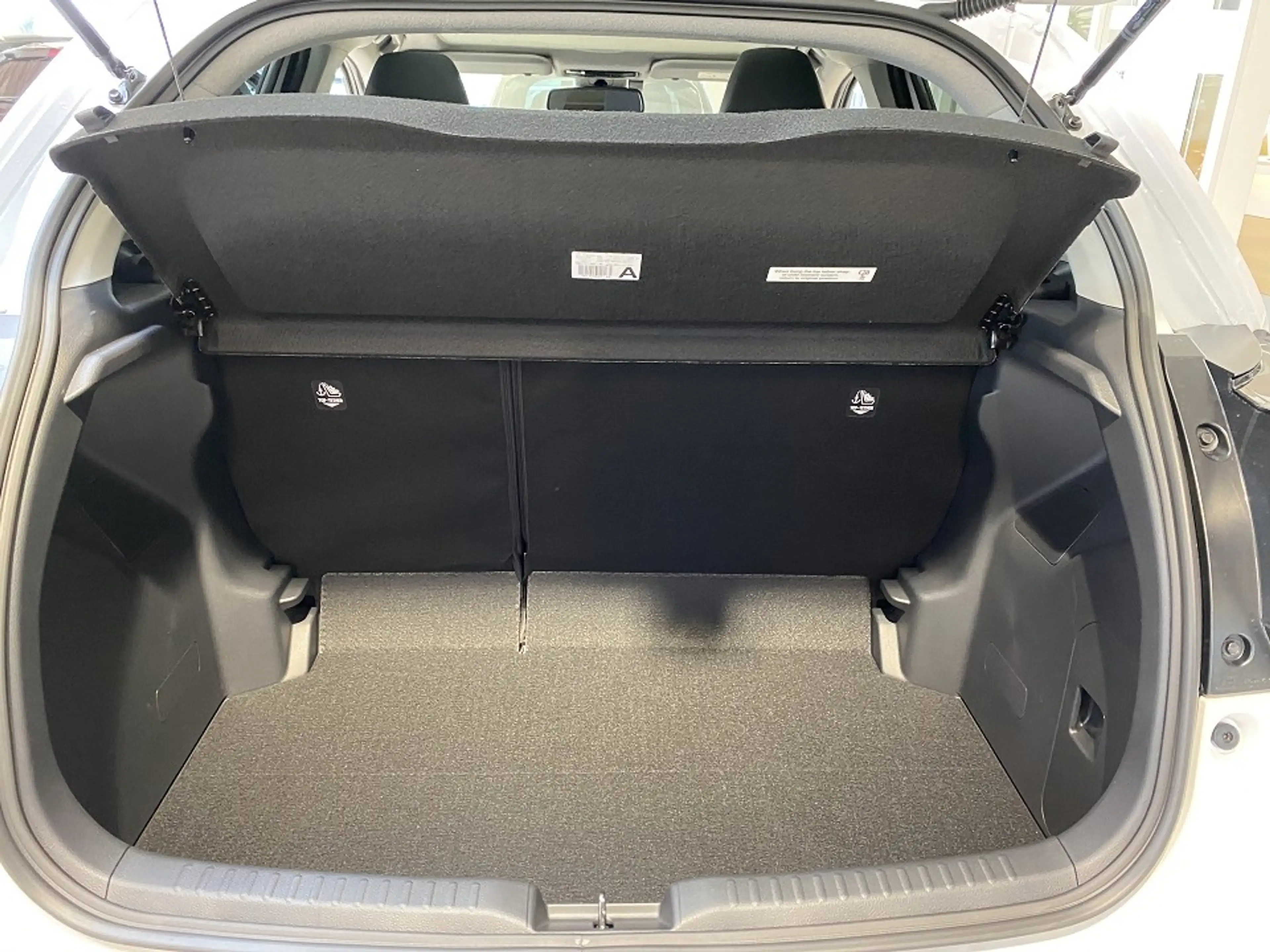 Mazda 2 Hybrid 1.5 Select Panoramadach — photo 7