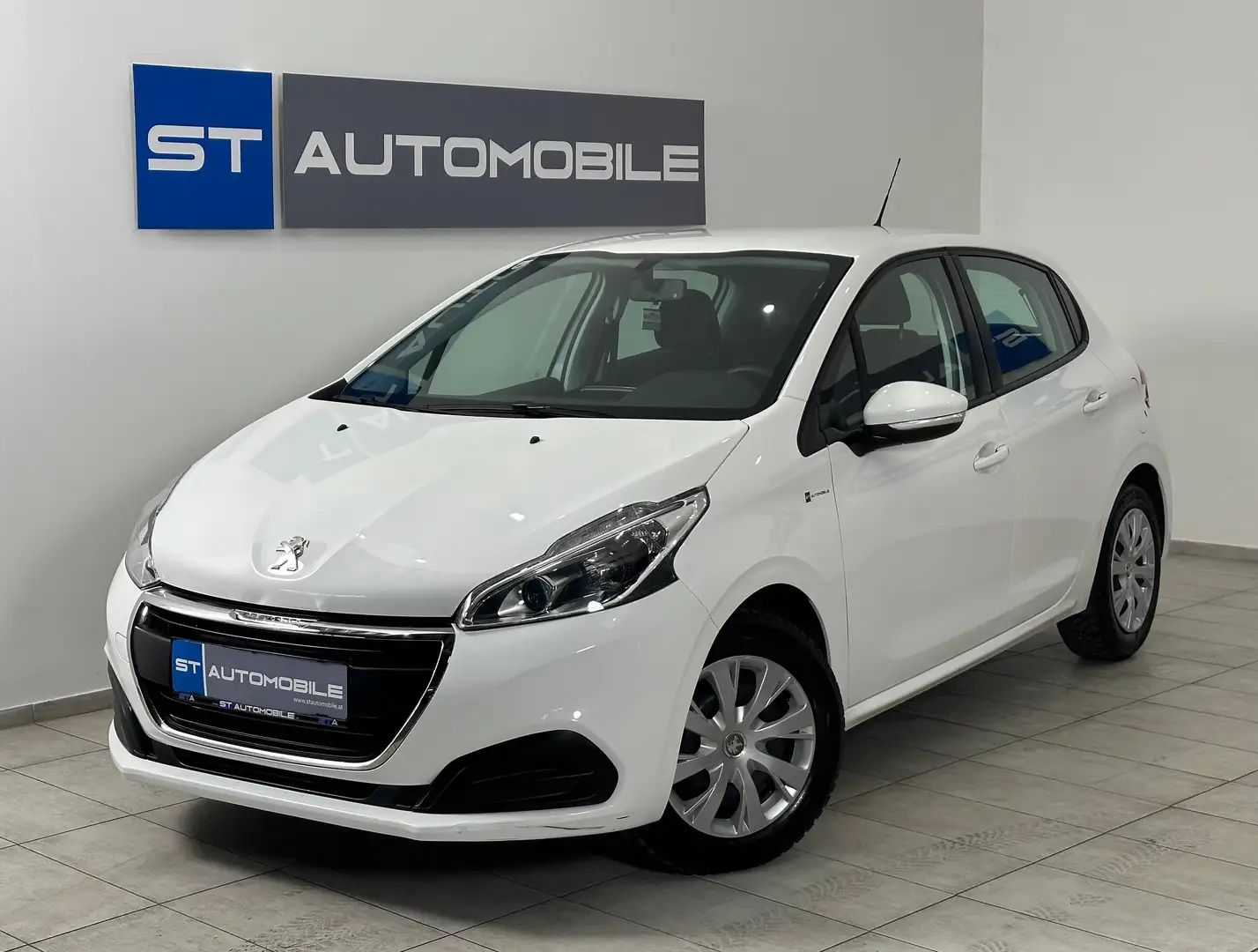 Peugeot 208 Active // 1.BESITZ // TEMPOMAT // Weiß - 1