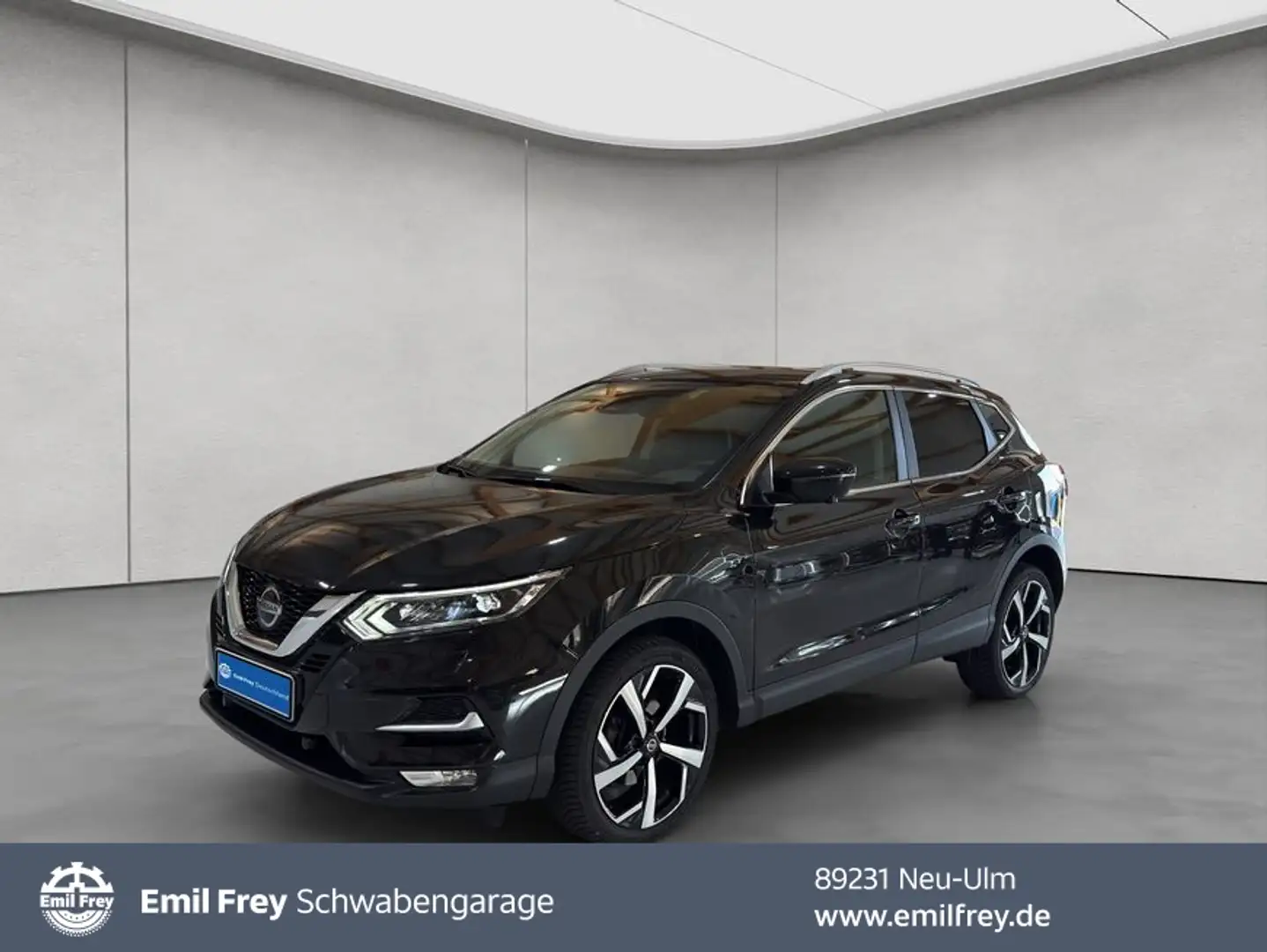 Nissan Qashqai 1.3 DIG-T DCT TEKNA *NAVI*RFK* Zwart - 1