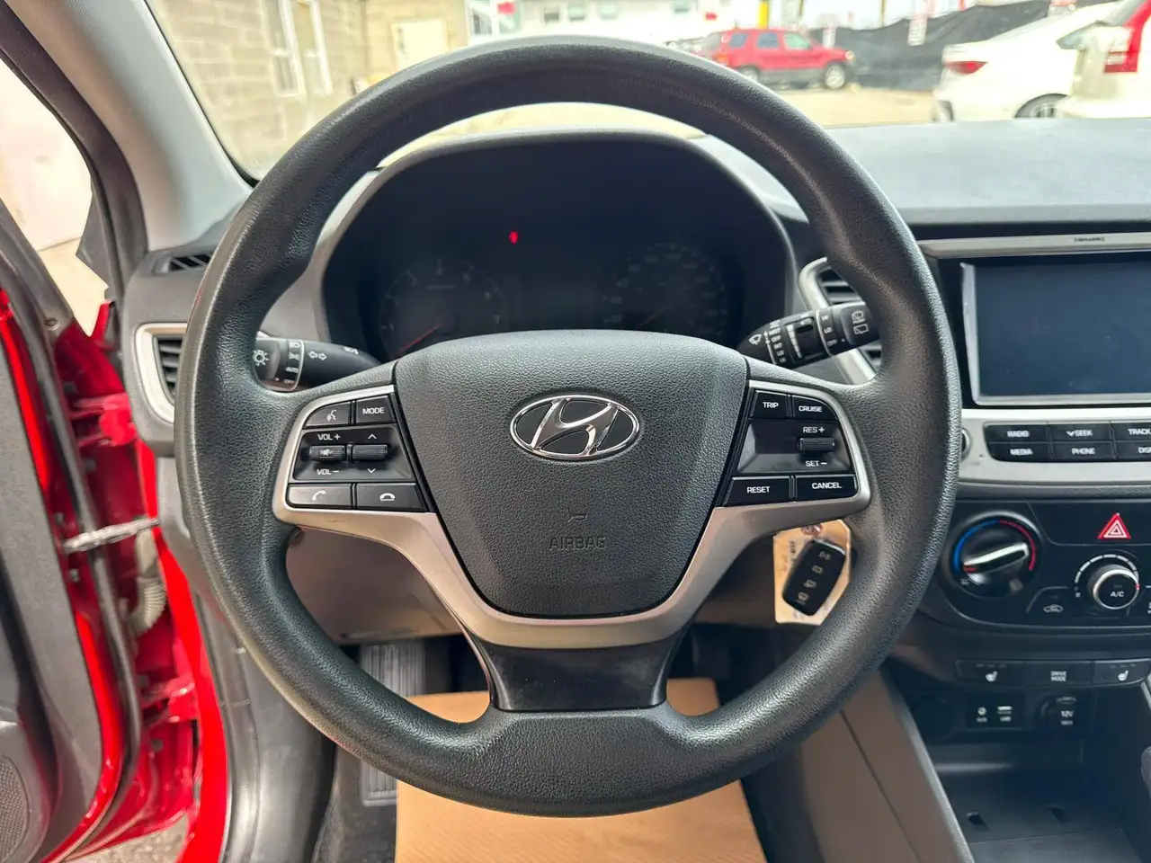 Hyundai ACCENT снимка Hyundai ACCENT
