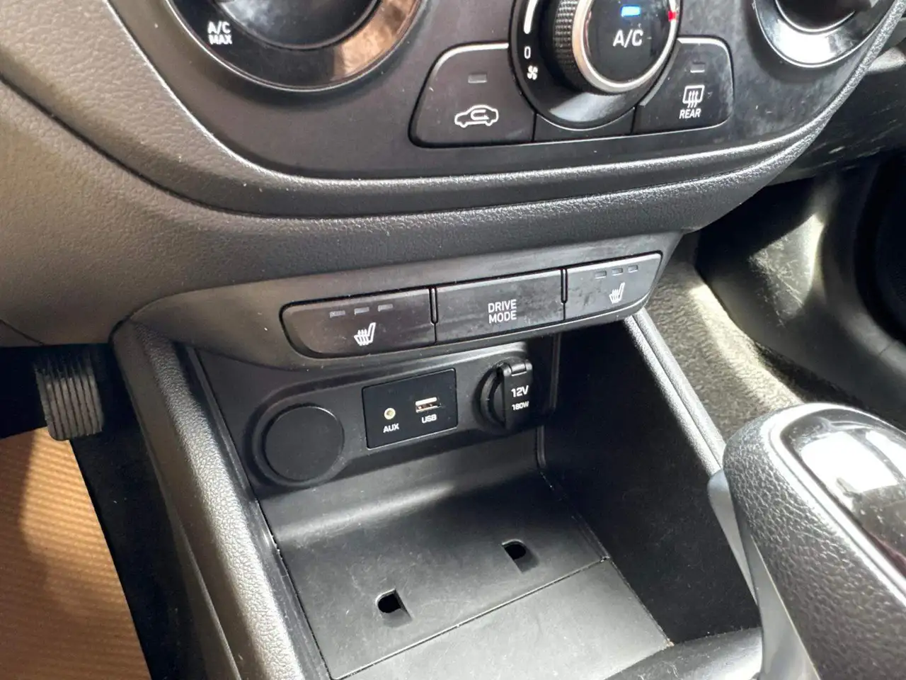 Hyundai ACCENT снимка Hyundai ACCENT
